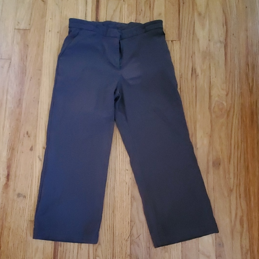 Grey crop pants